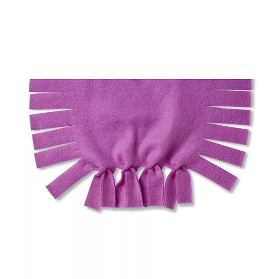 Melissa & Doug Created By Me! Butterfly Fleece Quilt No-Sew Craft Kit 5 Melissa & Doug Created By Me! Butterfly Fleece Quilt No-Sew Craft Kit - Image 5