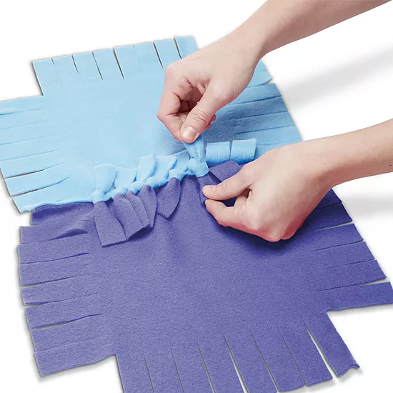 Melissa & Doug Created By Me! Butterfly Fleece Quilt No-Sew Craft Kit 7 Melissa & Doug Created By Me! Butterfly Fleece Quilt No-Sew Craft Kit - Image 7