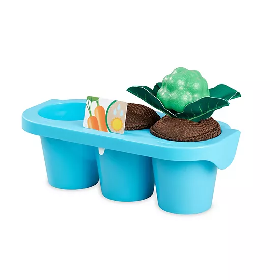 Melissa & Doug Vegetable Gardening Play Set 3 Melissa & Doug Vegetable Gardening Play Set - Image 3