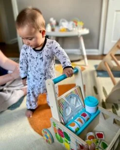 Melissa & Doug Wooden Shape Sorting Grocery Cart 13 Melissa & Doug Wooden Shape Sorting Grocery Cart -Melissa & Doug Shop 620 12