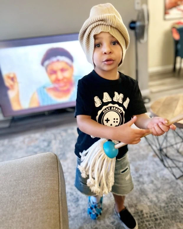 Melissa & Doug Dust! Sweep! Mop! 6-Piece Pretend Play Cleaning Set 20 Melissa & Doug Dust! Sweep! Mop! 6-Piece Pretend Play Cleaning Set - Image 20