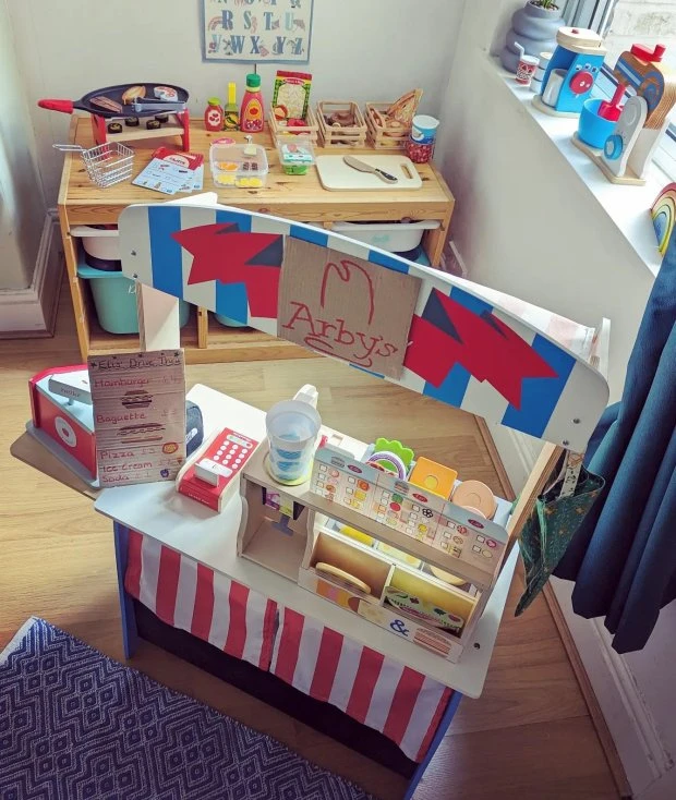 Melissa & Doug Wooden Slice & Stack Sandwich Counter With Deli Slicer-- 56-Piece Pretend Play Food Pieces 11 Melissa & Doug Wooden Slice & Stack Sandwich Counter With Deli Slicer-- 56-Piece Pretend Play Food Pieces - Image 11