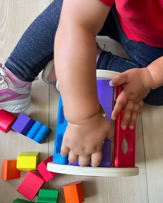 Melissa & Doug Shape Sorting Drum 6 Melissa & Doug Shape Sorting Drum - Image 6