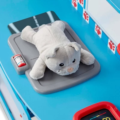 Melissa & Doug Animal Care Veterinarian And Groomer Wooden Activity Center 4 Melissa & Doug Animal Care Veterinarian And Groomer Wooden Activity Center - Image 4