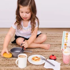 Melissa & Doug Star Diner Restaurant Play Set -Melissa & Doug Shop GUEST 1c5f3fe5 779c 414f 8fbc c9c943da3b3e