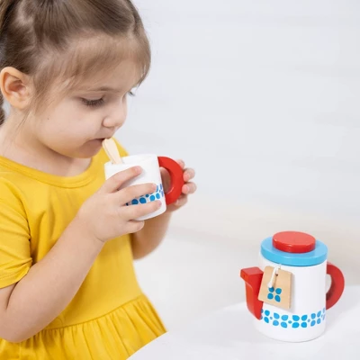 Melissa & Doug 22-Piece Steep And Serve Wooden Tea Set - Play Food And Kitchen Accessories 5 Melissa & Doug 22-Piece Steep And Serve Wooden Tea Set - Play Food And Kitchen Accessories - Image 5