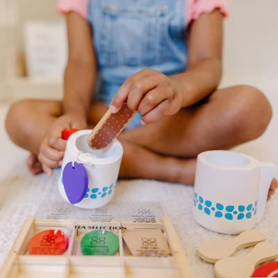 Melissa & Doug 22-Piece Steep And Serve Wooden Tea Set - Play Food And Kitchen Accessories 10 Melissa & Doug 22-Piece Steep And Serve Wooden Tea Set - Play Food And Kitchen Accessories - Image 10